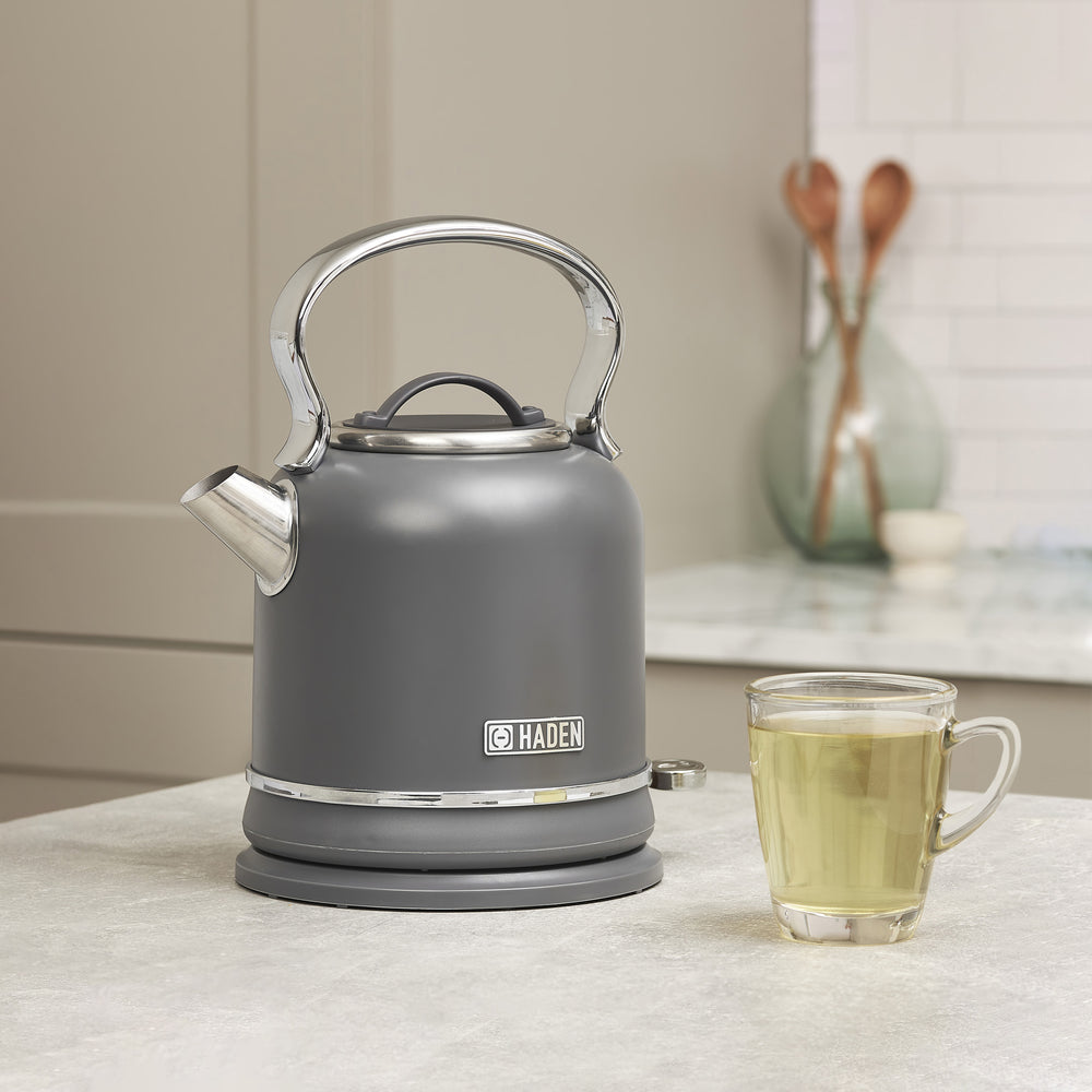 Chelsea Electric Kettle, Grey & Chrome - 75159