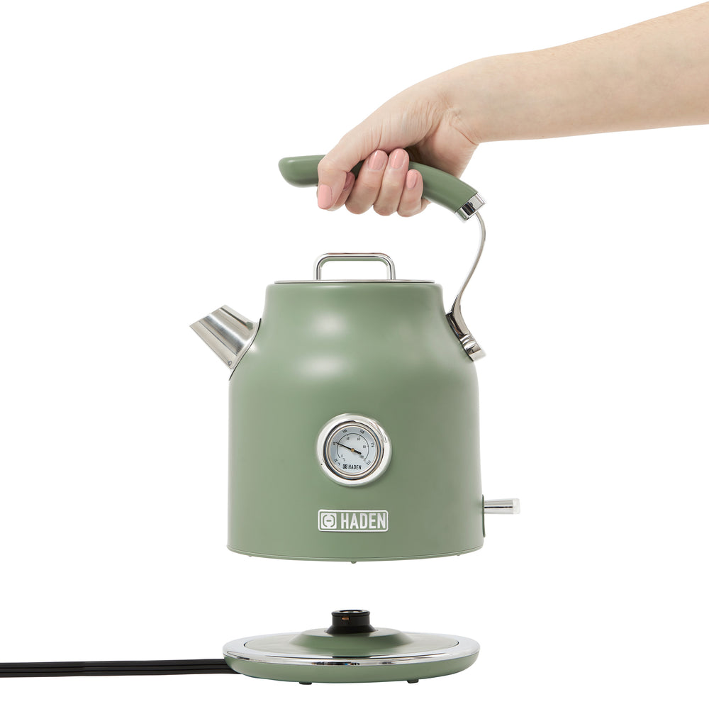 Dorset Electric Kettle, Cedar Green & Chrome - 75171