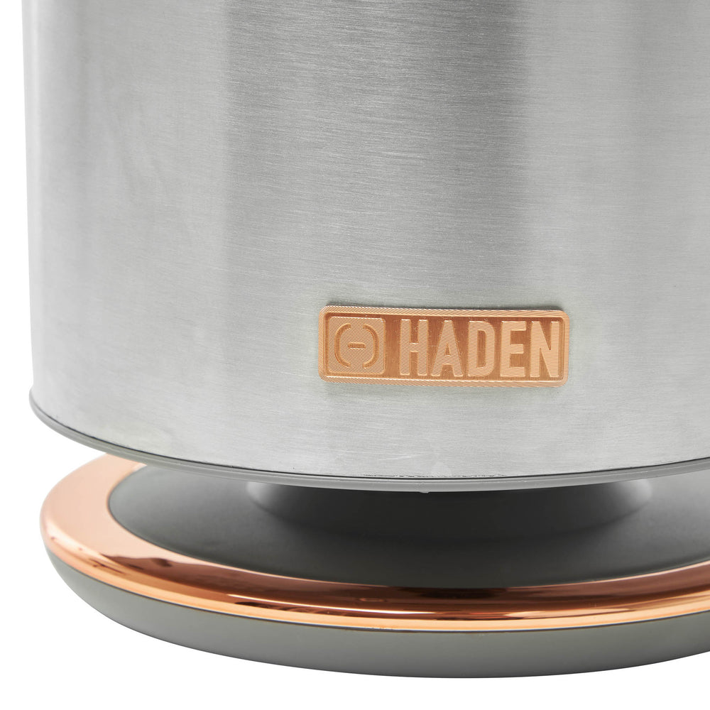 Haden 75041 Heritage 1.7 Liter (7 Cup) Stainless Steel Electric Kettle with  Auto Shut-Off and Boil Dry Protection, Black/Copper